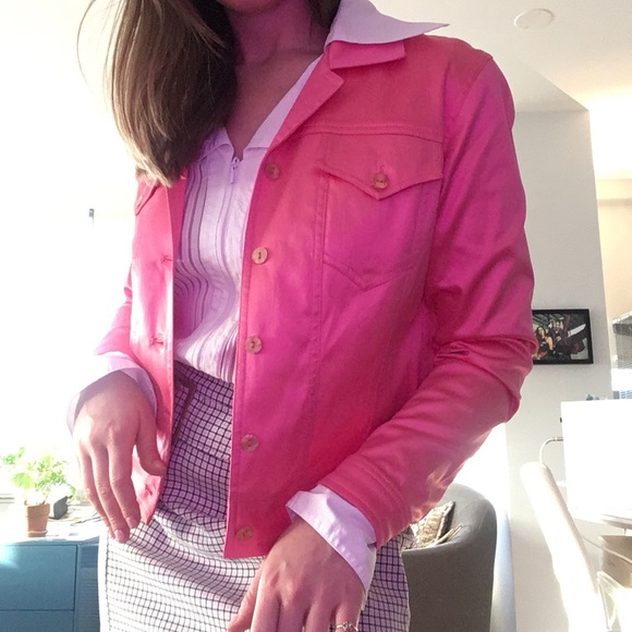 ❣️SOLD❣️Pink Satin Jacket - Picture 4 of 7